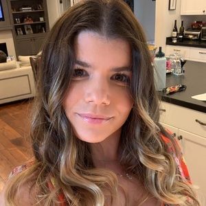 Meet your Posher, Alison